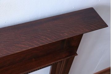 アンティーク雑貨　イギリスアンティーク　古いオーク材のおしゃれなマントルピース