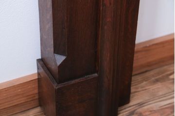 アンティーク雑貨　イギリスアンティーク　古いオーク材のおしゃれなマントルピース