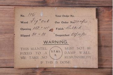 アンティーク雑貨　イギリスアンティーク　古いオーク材のおしゃれなマントルピース