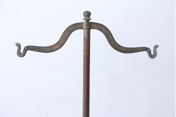 アンティーク雑貨　昭和レトロ　古いアイアン製アンティークポールスタンド