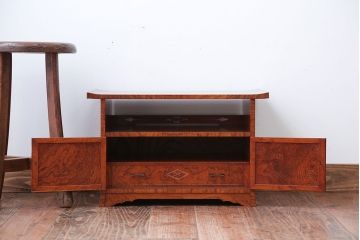 アンティーク家具　古民具・骨董　総欅材!上質な作り込みの高級収納棚