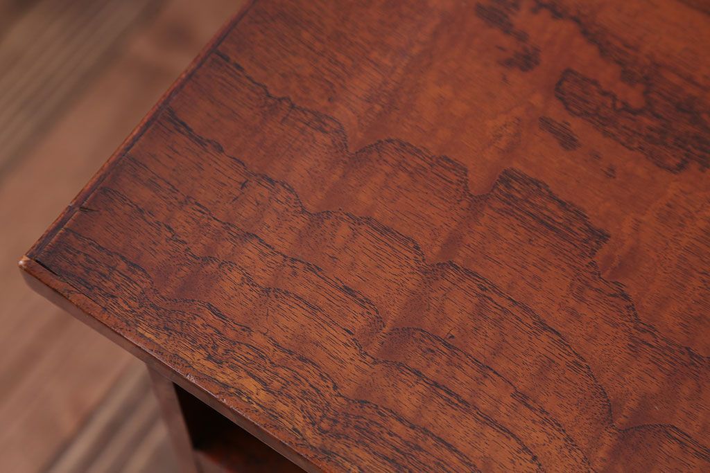 アンティーク家具　古民具・骨董　総欅材!上質な作り込みの高級収納棚