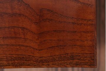 アンティーク家具　古民具・骨董　総欅材!上質な作り込みの高級収納棚