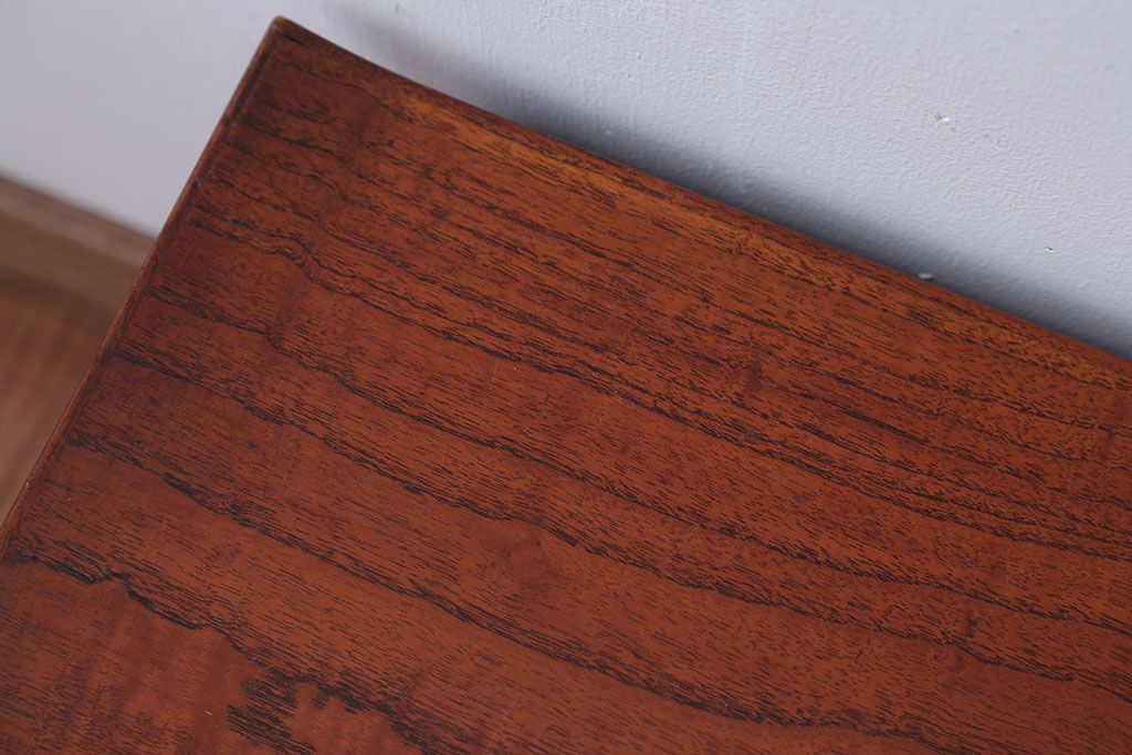 アンティーク家具　古民具・骨董　総欅材!上質な作り込みの高級収納棚