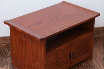 アンティーク家具　古民具・骨董　総欅材!上質な作り込みの高級収納棚