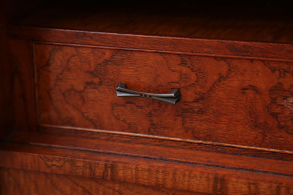 アンティーク家具　古民具・骨董　総欅材!上質な作り込みの高級収納棚