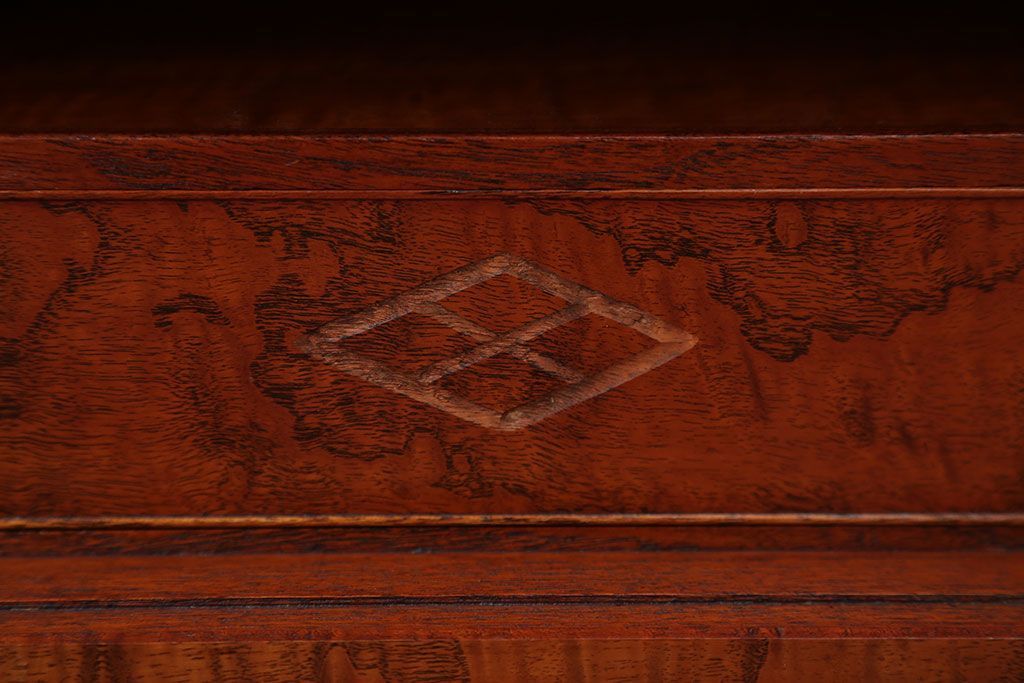 アンティーク家具　古民具・骨董　総欅材!上質な作り込みの高級収納棚