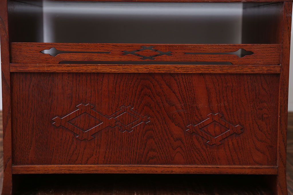 アンティーク家具　古民具・骨董　総欅材!上質な作り込みの高級収納棚