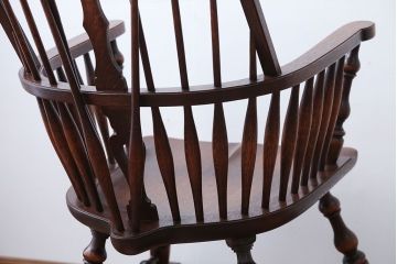 中古　上質な高級ウィンザーロッキングチェア(定価約25万円)