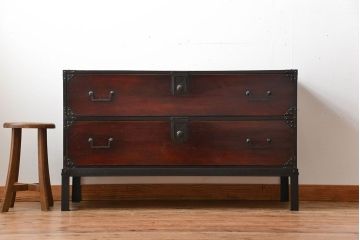 アンティーク家具　古民具・骨董　鉄脚付きアンティーク時代箪笥ローボード