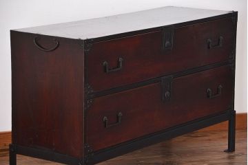 アンティーク家具　古民具・骨董　鉄脚付きアンティーク時代箪笥ローボード