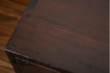 アンティーク家具　古民具・骨董　金具が立派なアンティーク時代箪笥ローボード