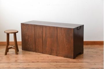 アンティーク家具　古民具・骨董　金具が立派なアンティーク時代箪笥ローボード