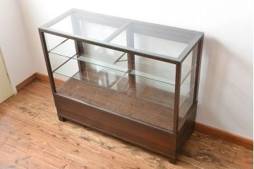 レトロ家具　昭和レトロ　古いナラ材の引き出し付きガラスケース