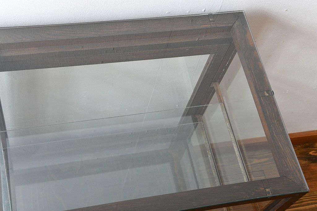 レトロ家具　昭和レトロ　古いナラ材の引き出し付きガラスケース