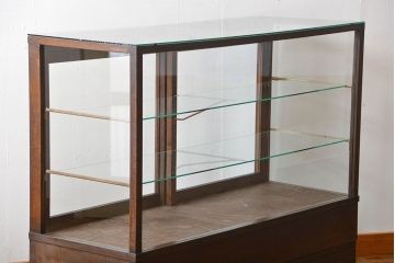 レトロ家具　昭和レトロ　古いナラ材の引き出し付きガラスケース
