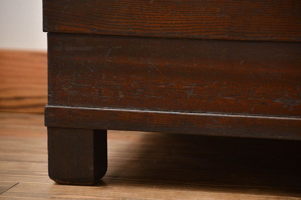 レトロ家具　昭和レトロ　古いナラ材の引き出し付きガラスケース