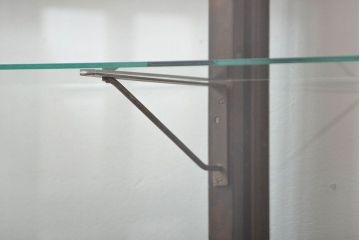 レトロ家具　昭和レトロ　古いナラ材の引き出し付きガラスケース