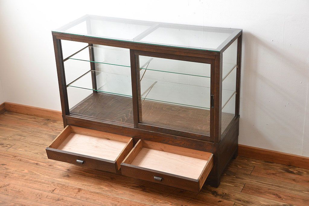 レトロ家具　昭和レトロ　古いナラ材の引き出し付きガラスケース
