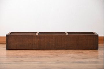 アンティーク家具　アンティーク　シンプルでナチュラルなマス目壁掛け飾り棚(1)