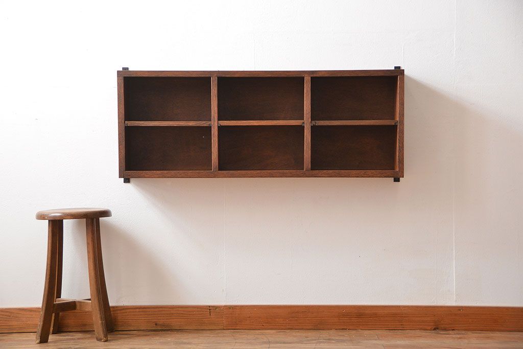 アンティーク家具　アンティーク　シンプルでナチュラルなマス目壁掛け飾り棚(2)