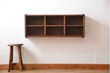 アンティーク家具　アンティーク　シンプルでナチュラルなマス目壁掛け飾り棚(2)