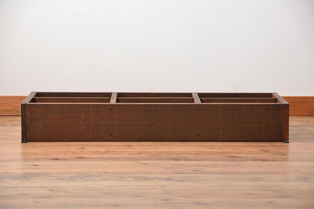 アンティーク家具　アンティーク　シンプルでナチュラルなマス目壁掛け飾り棚(2)