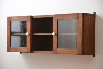 アンティーク家具　アンティーク　気泡ガラス入り!古い木製のお洒落な壁掛けキャビネット