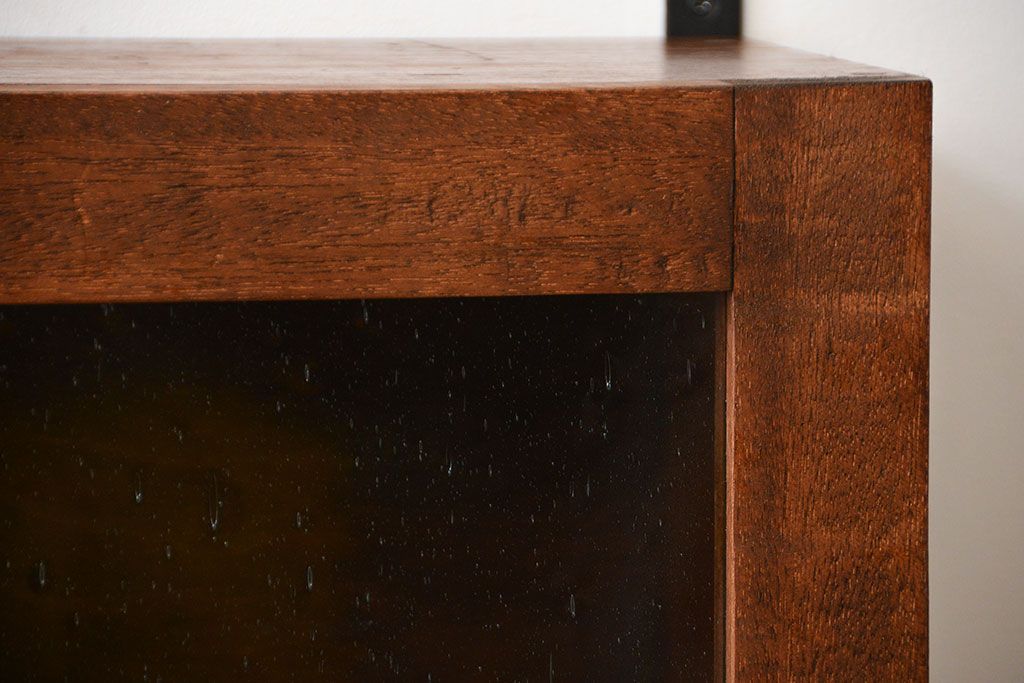 アンティーク家具　アンティーク　気泡ガラス入り!古い木製のお洒落な壁掛けキャビネット