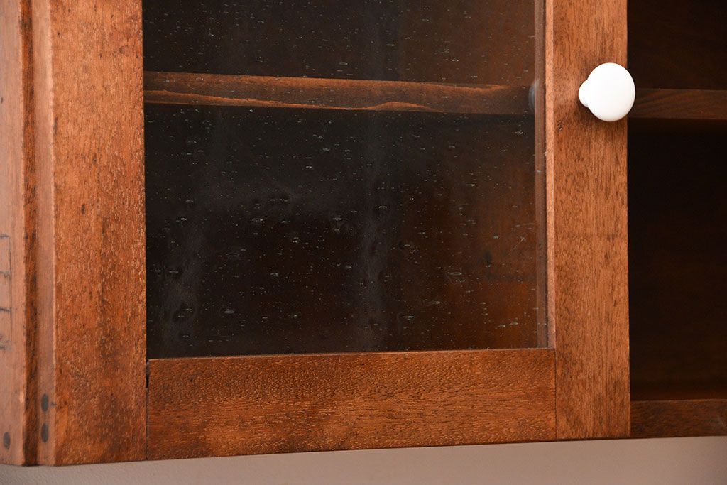 アンティーク家具　アンティーク　気泡ガラス入り!古い木製のお洒落な壁掛けキャビネット