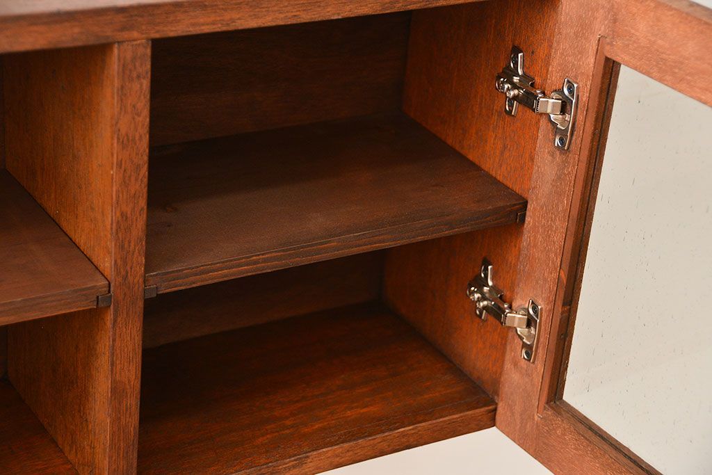 アンティーク家具　アンティーク　気泡ガラス入り!古い木製のお洒落な壁掛けキャビネット