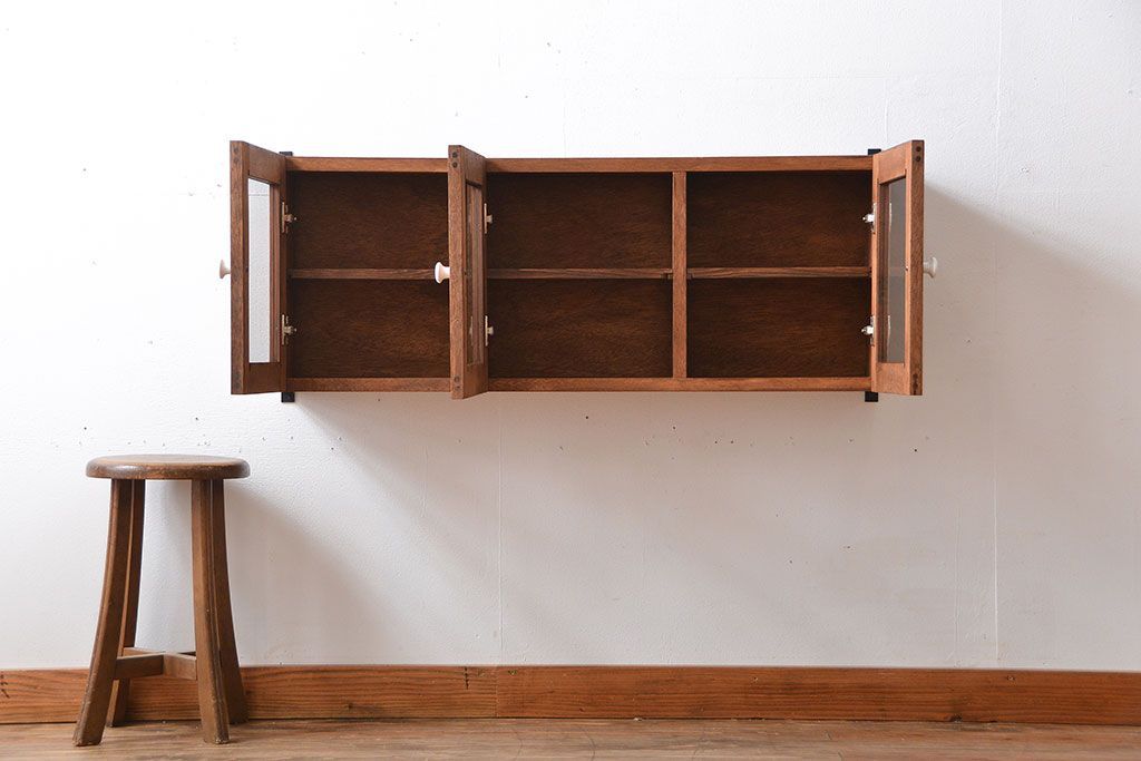 アンティーク家具　アンティーク　古い木製のお洒落な壁掛け戸棚(2)