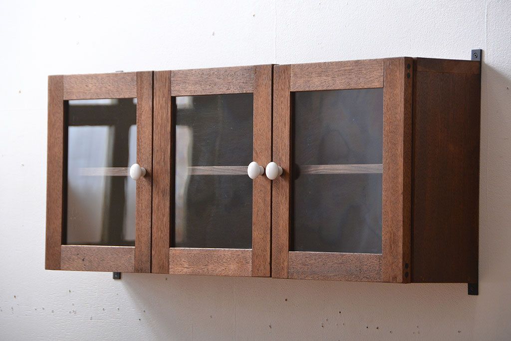 アンティーク家具　アンティーク　古い木製のお洒落な壁掛け戸棚(2)