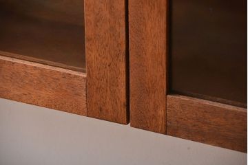 アンティーク家具　アンティーク　古い木製のお洒落な壁掛け戸棚(2)