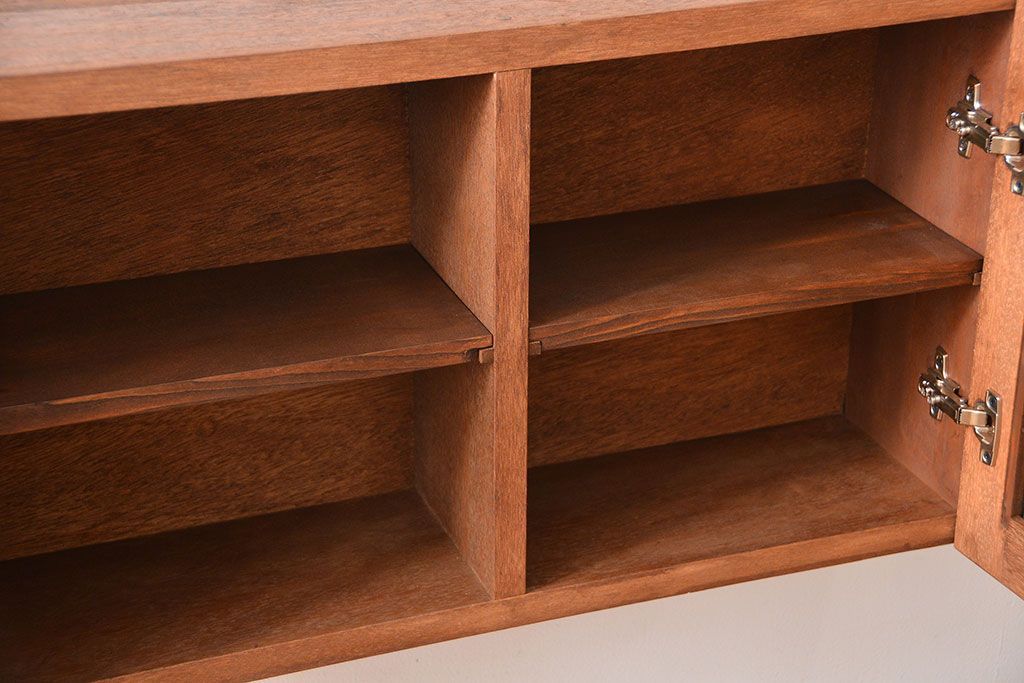 アンティーク家具　アンティーク　古い木製のお洒落な壁掛け戸棚(2)