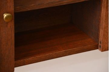 アンティーク家具　アンティーク　プレスガラス入り!古い木製のお洒落な壁掛けキャビネット