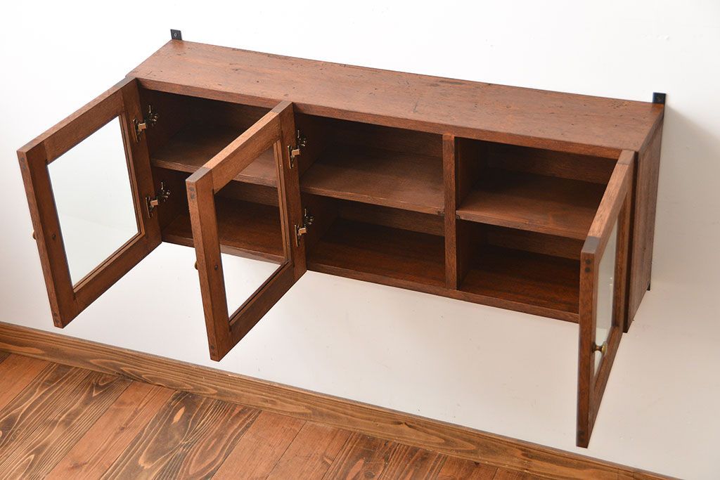 アンティーク家具　アンティーク　古い木製のお洒落な壁掛け戸棚(1)