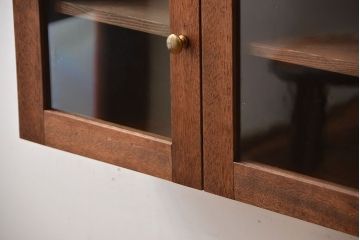 アンティーク家具　アンティーク　古い木製のお洒落な壁掛け戸棚(1)
