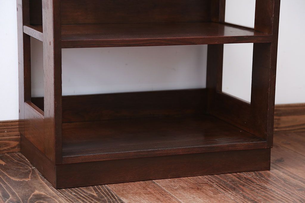 レトロ家具　和製アンティーク　古いナラ材のレトロな本棚
