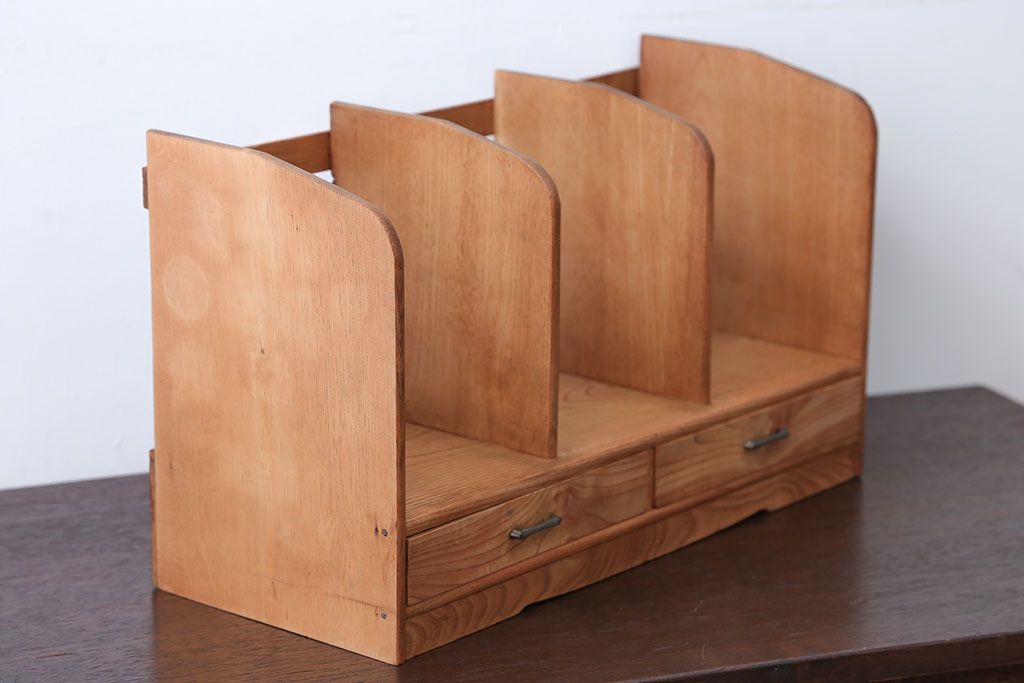 レトロ家具　昭和レトロ　古い木の小さな引き出し付き本立て