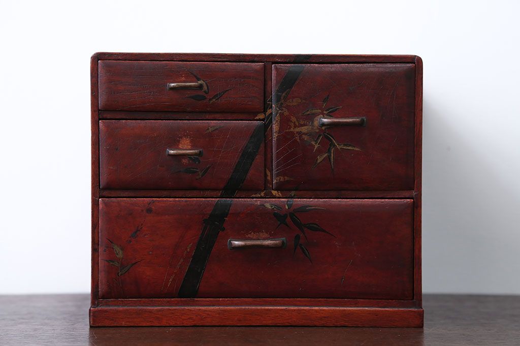 アンティーク家具　和製アンティーク　古い木の和風な小引き出し