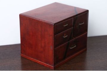 アンティーク家具　和製アンティーク　古い木の和風な小引き出し