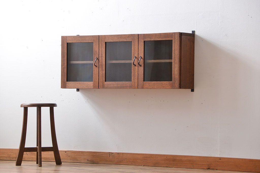 アンティーク家具　アンティーク　古い木製のお洒落な壁掛け戸棚(3)