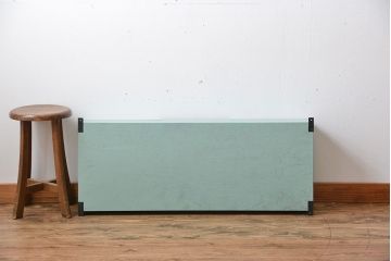 アンティーク家具　アンティークペイント　金網仕上げ扉のお洒落な壁掛けキャビネット