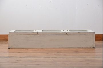 アンティーク家具　アンティークペイント　気泡ガラス入り!お洒落な壁掛け戸棚