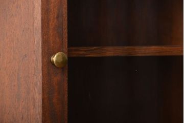 アンティーク家具　アンティーク　古い木製のお洒落な縦型壁掛け戸棚(1)