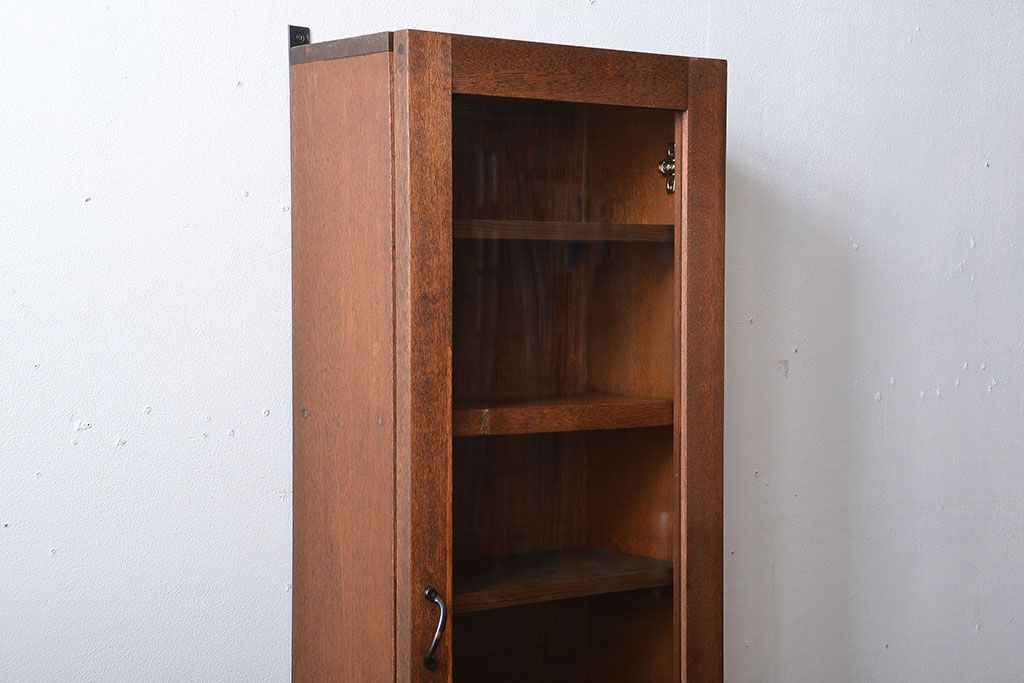 アンティーク家具　アンティーク　古い木製のお洒落な縦型壁掛け戸棚(2)