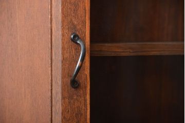 アンティーク家具　アンティーク　古い木製のお洒落な縦型壁掛け戸棚(2)