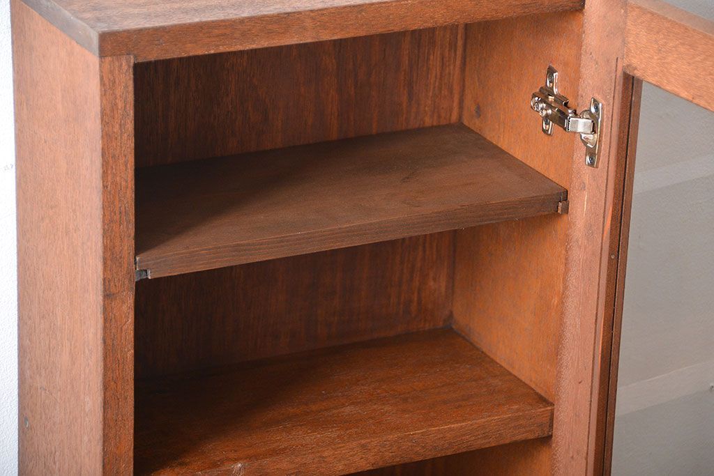 アンティーク家具　アンティーク　古い木製のお洒落な縦型壁掛け戸棚(2)