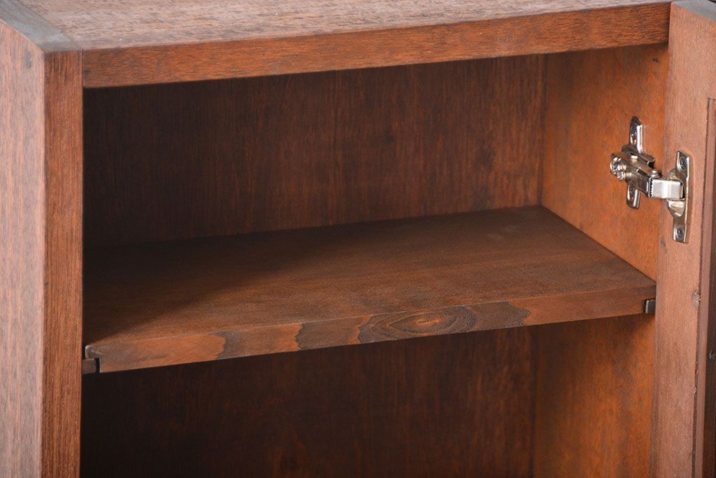 アンティーク家具　アンティーク　気泡ガラス入り!古い木製のお洒落な縦型壁掛け戸棚